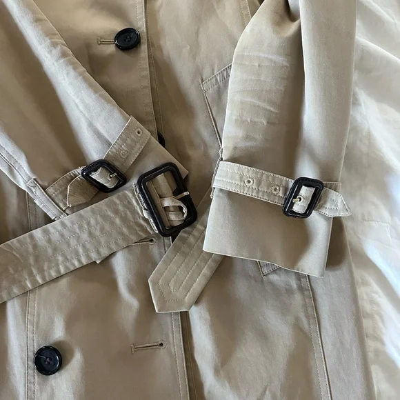 Burberry The Sandringham Double-Breasted Trench Coat US 4 - Picture 13 of 13